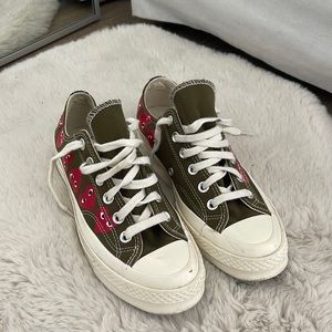 BARELY USED Converse x Comme de Garçons 7.5 Wmns